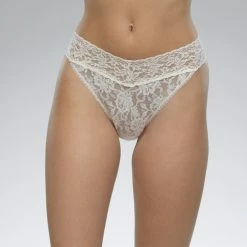 Hanky Panky Signature Lace Original Rise Thong 4811