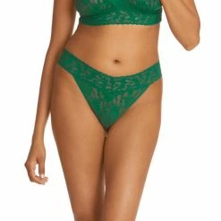 Hanky Panky Signature Lace Original Rise Thong 4811