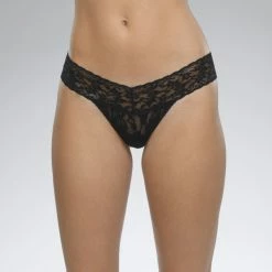 Hanky Panky Signature Lace Low Rise Thong 4911