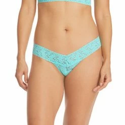 Hanky Panky Signature Lace Low Rise Thong 4911
