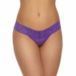 Hanky Panky Signature Lace Low Rise Thong 4911