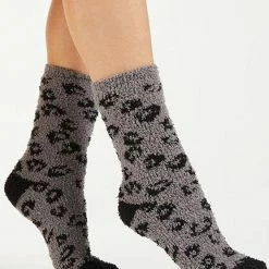 Z Supply Lounge Z Lounge 2-Pack Plush Leo Socks ZLA214458